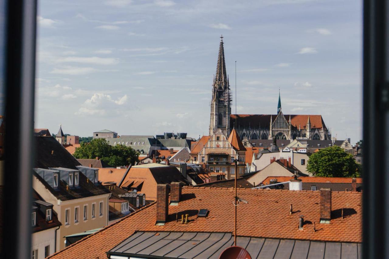 Stadtturm Ratisbona Esterno foto