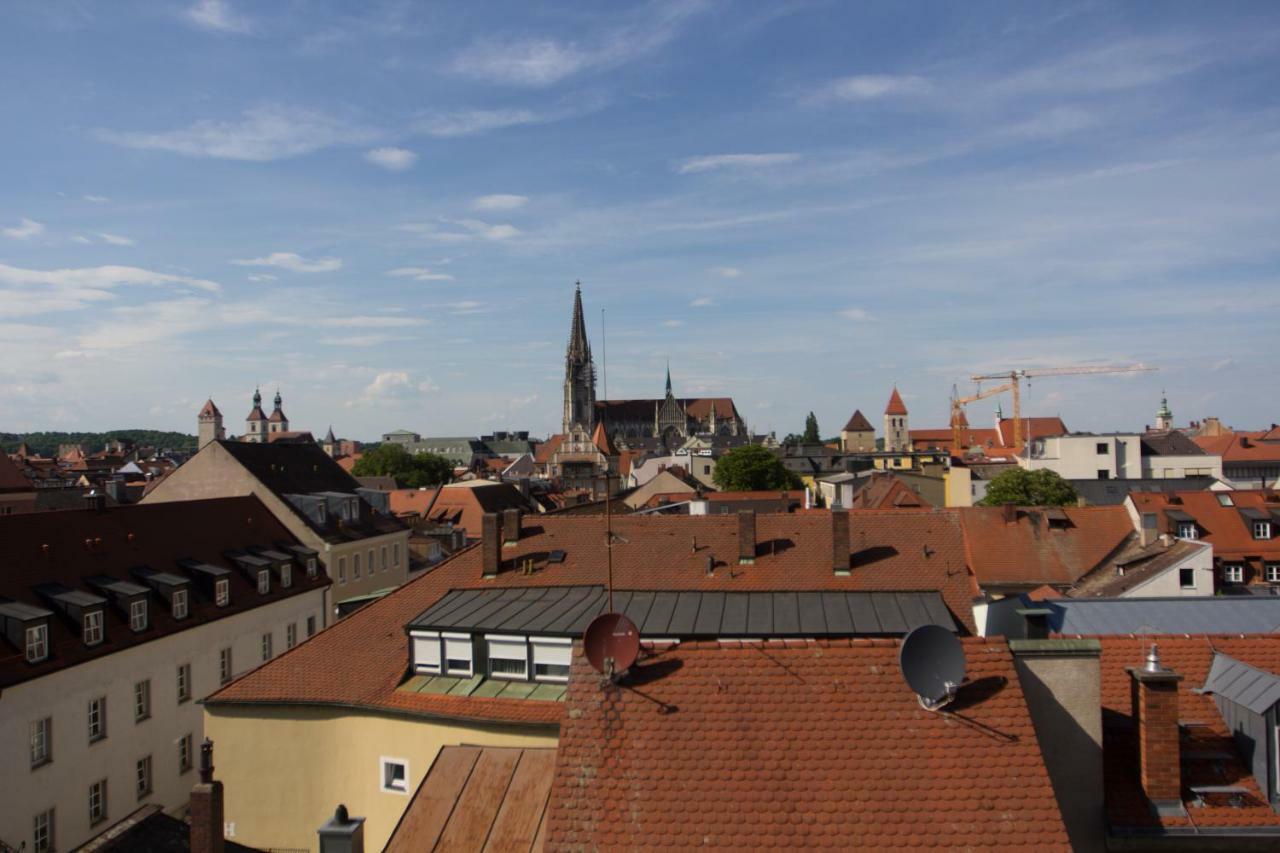 Stadtturm Ratisbona Esterno foto