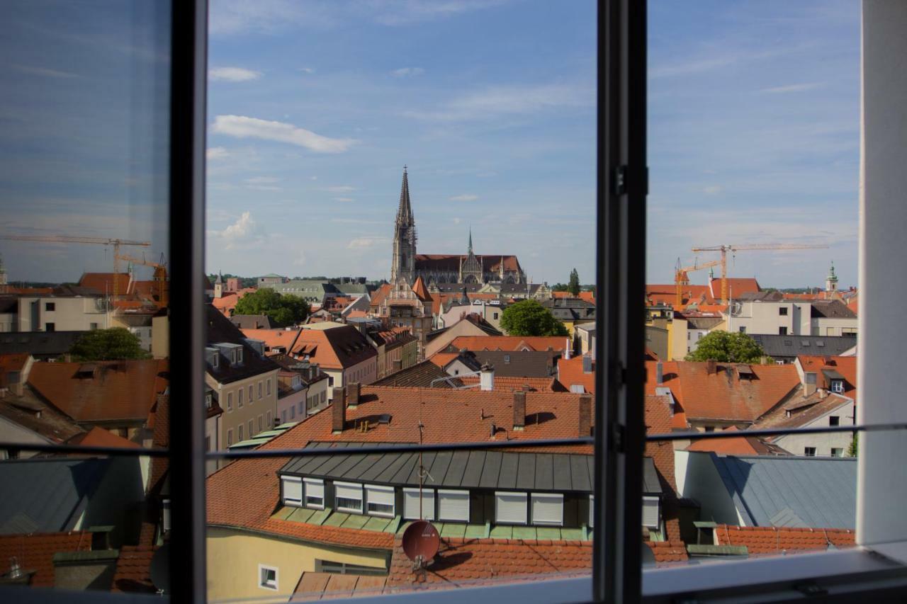 Stadtturm Ratisbona Esterno foto
